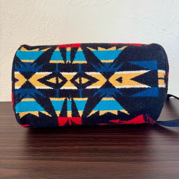 Pendleton Wool Crossbody Bag - Picture 5 of 9